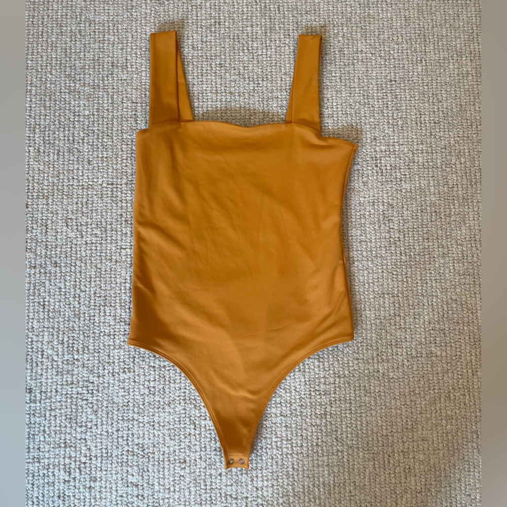 Abercrombie & Fitch Double-Layered Seamless Fabric Squareneck Bodysuit Bronze